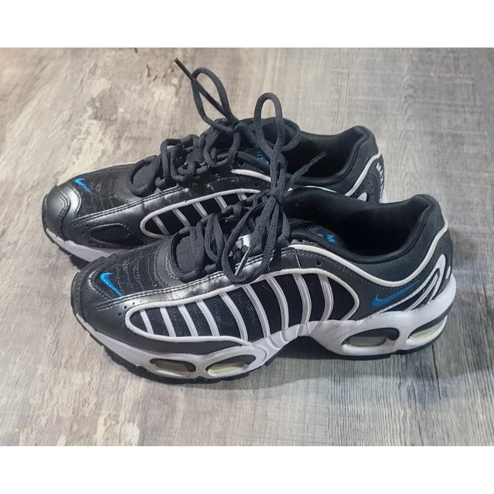 Nike feature upper accents
